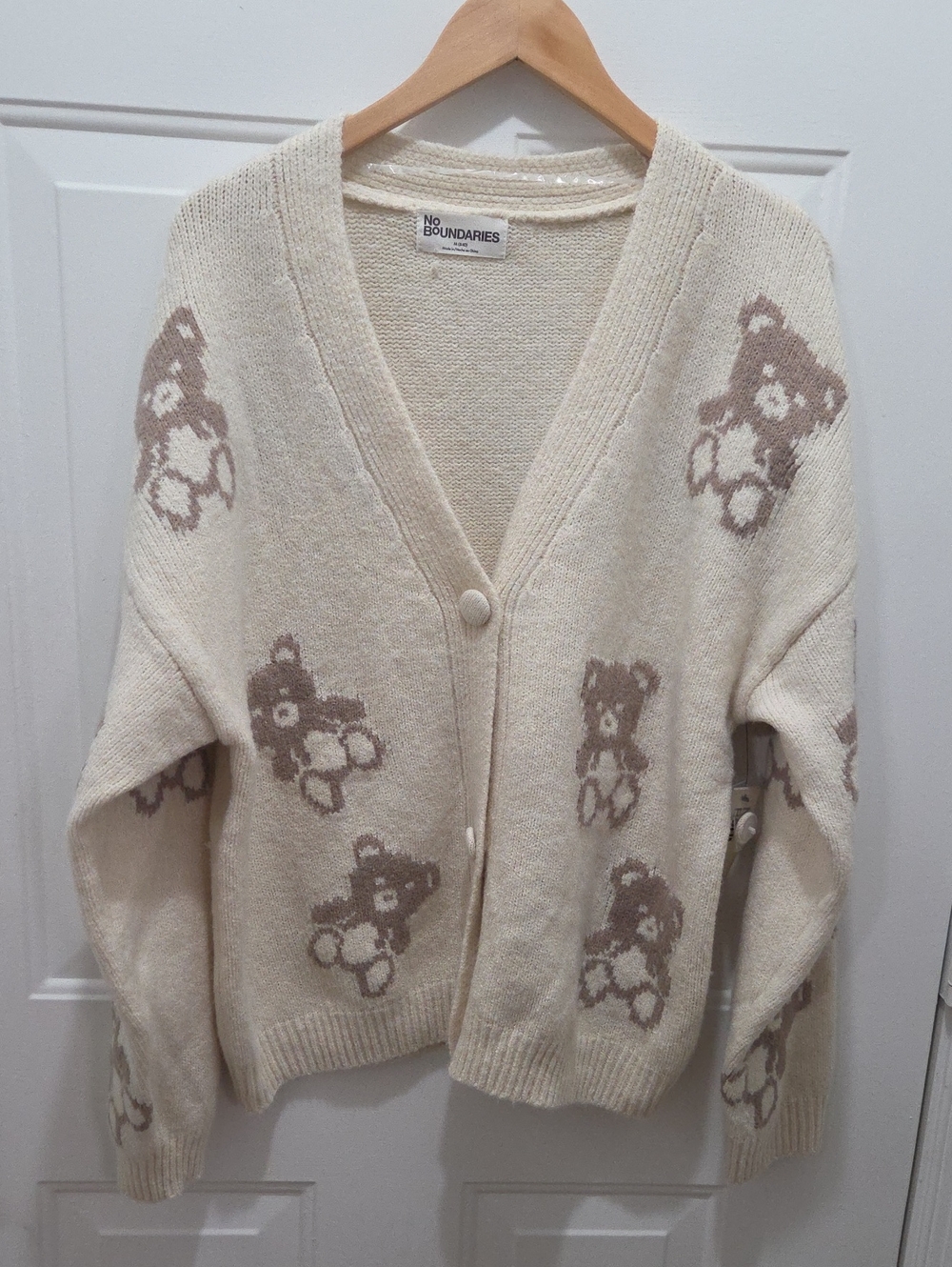 NWT No Boundaries Cream Cardigan with Taupe Teddy Motifs M